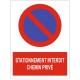 Panneau stationnement genant propriete prive