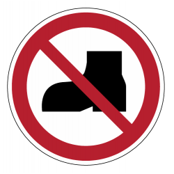Panneau P060 interdiction chaussures extérieures zone propre